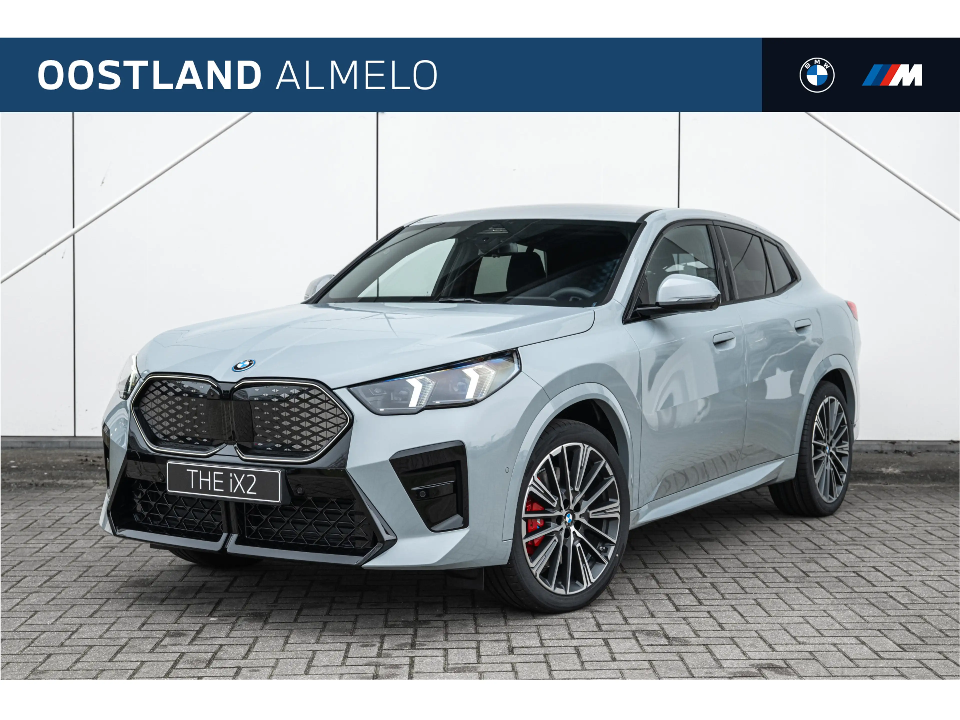 BMW iX2 eDrive20 High Executive M Sport / Sportstoelen / A