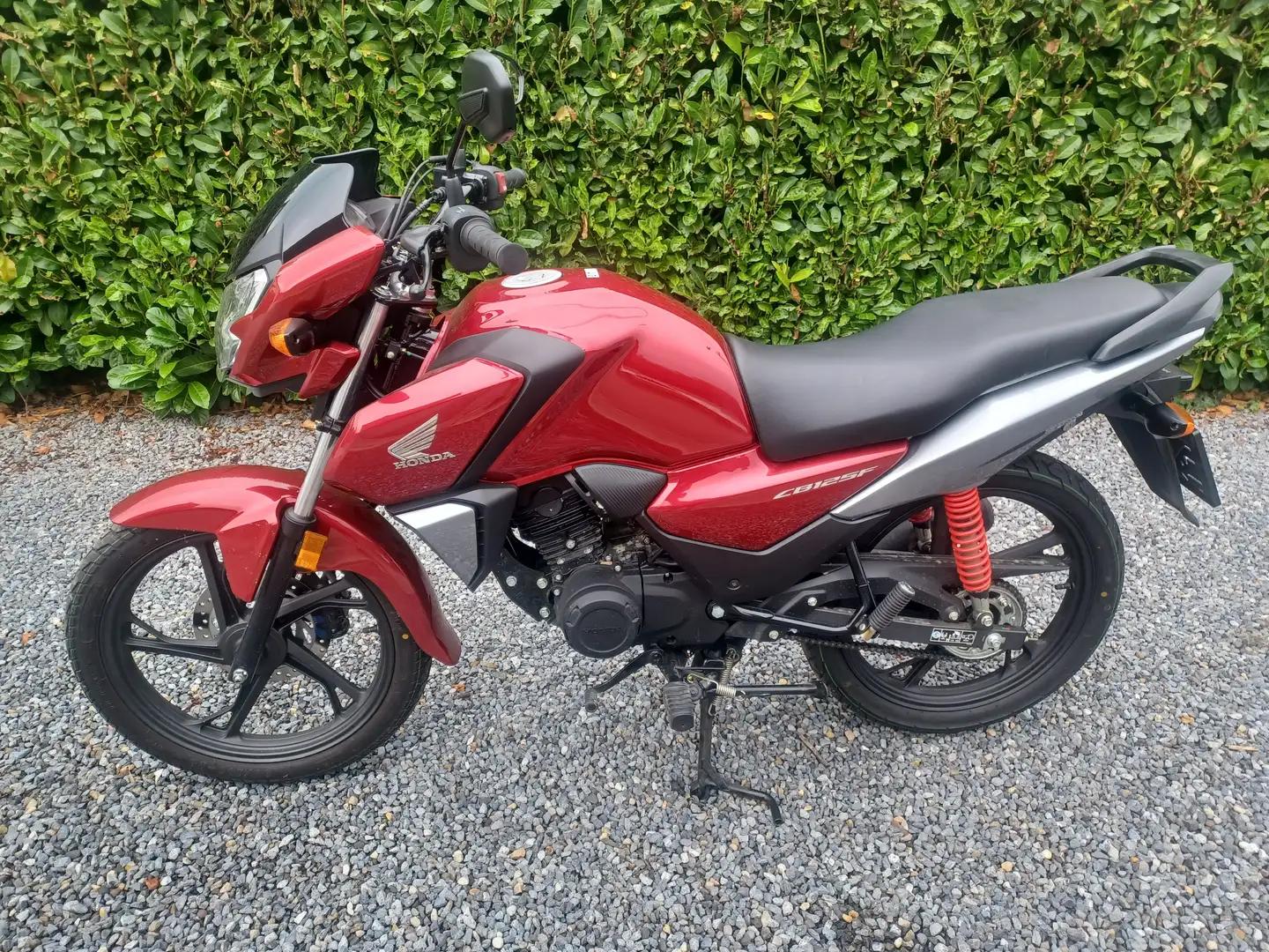 Honda CBF 125 Rouge - 1