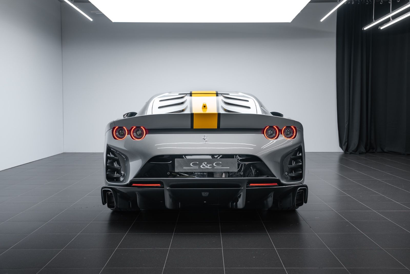 Ferrari 812 Competizione/LIFT/FULL CARBON/PAINTED LIVERY — photo 4