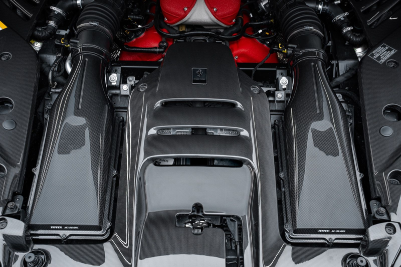Ferrari 812 Competizione/LIFT/FULL CARBON/PAINTED LIVERY — photo 7