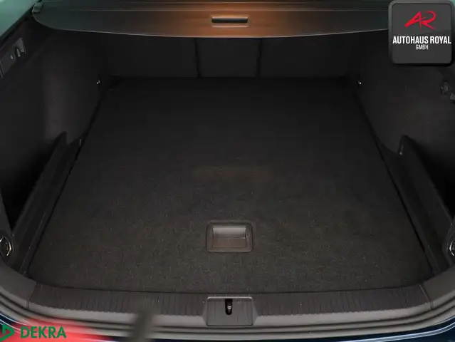 Volkswagen Passat view 13