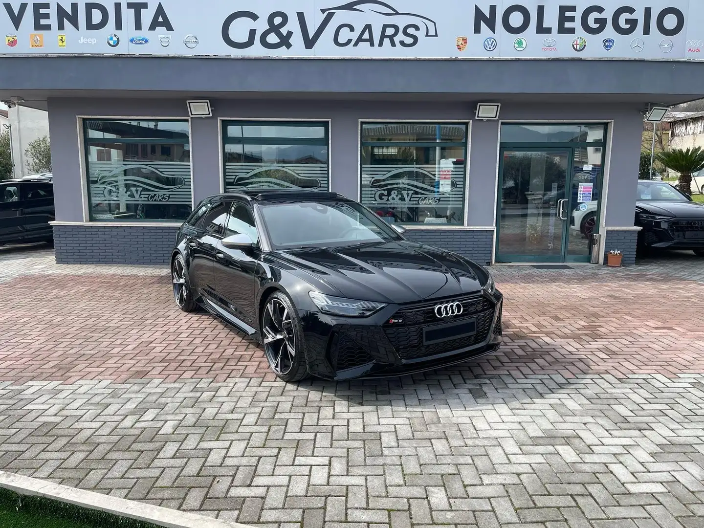 Audi RS6 Acconto €49.000 Noleggio con riscatto NoScoring Nero - 1