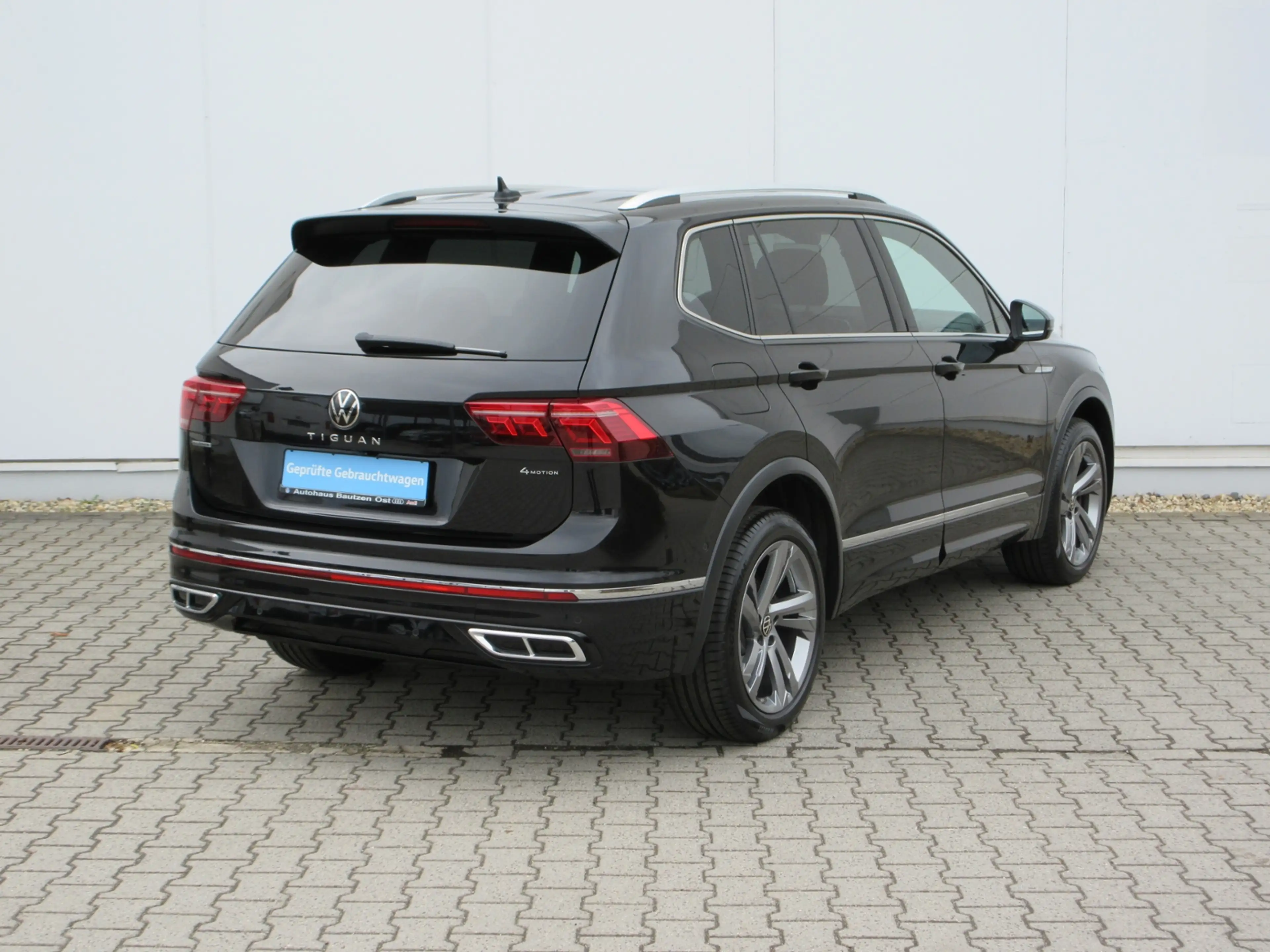 Volkswagen Tiguan Allspace 2.0 TDI 200PS 4M DSG R-Line PANORAMA/STAND-HZ/MAT — photo 4