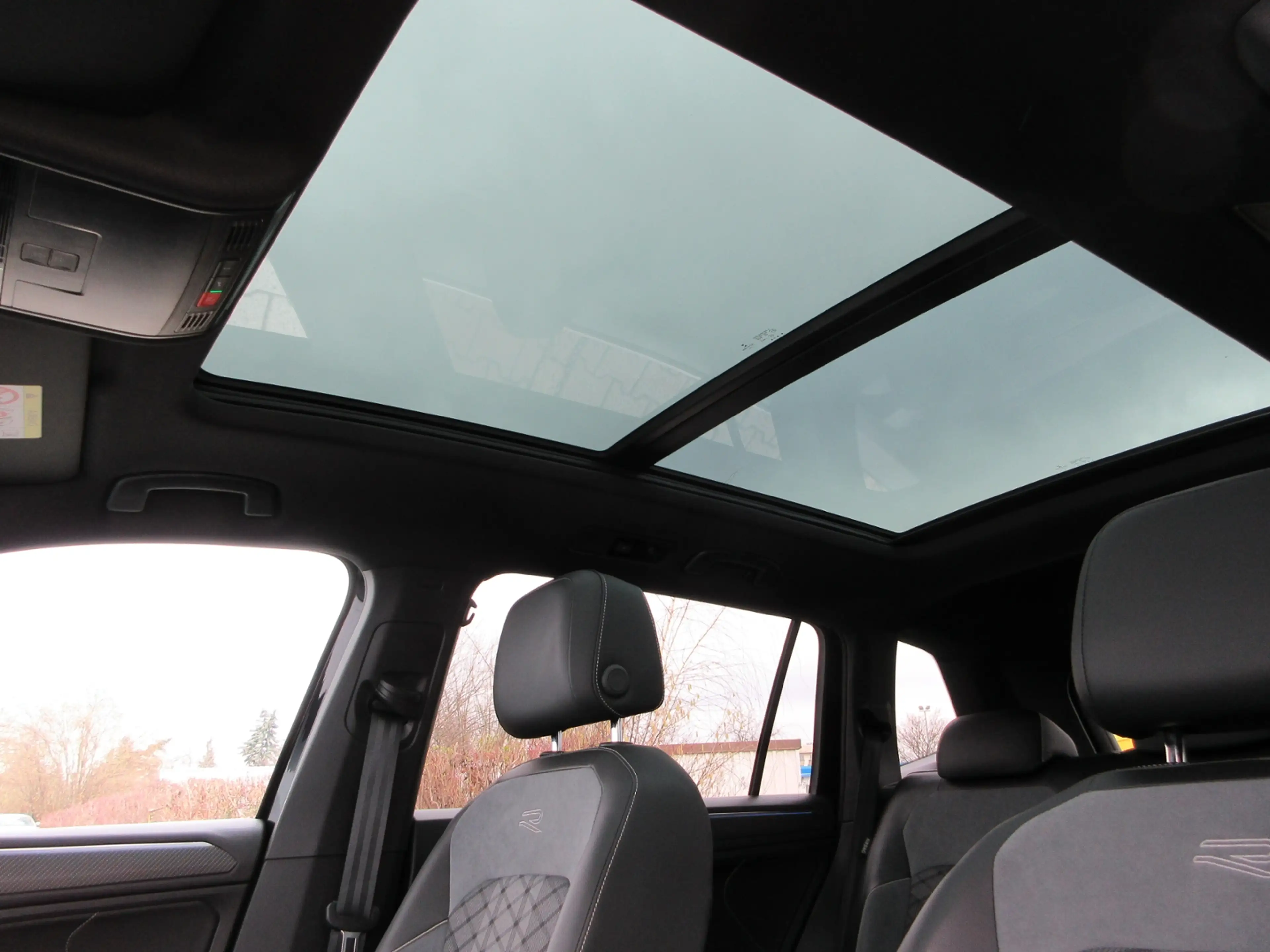 Volkswagen Tiguan Allspace 2.0 TDI 200PS 4M DSG R-Line PANORAMA/STAND-HZ/MAT — photo 15