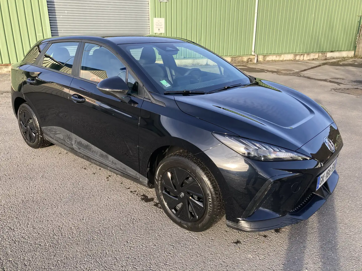 MG MG4 standard Noir - 1