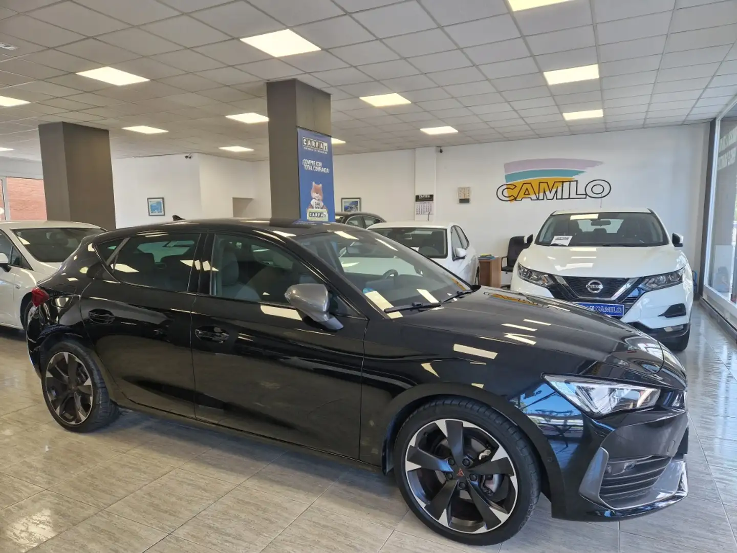 CUPRA Leon 1.5 ETSI DSG 110Kw Negro - 1