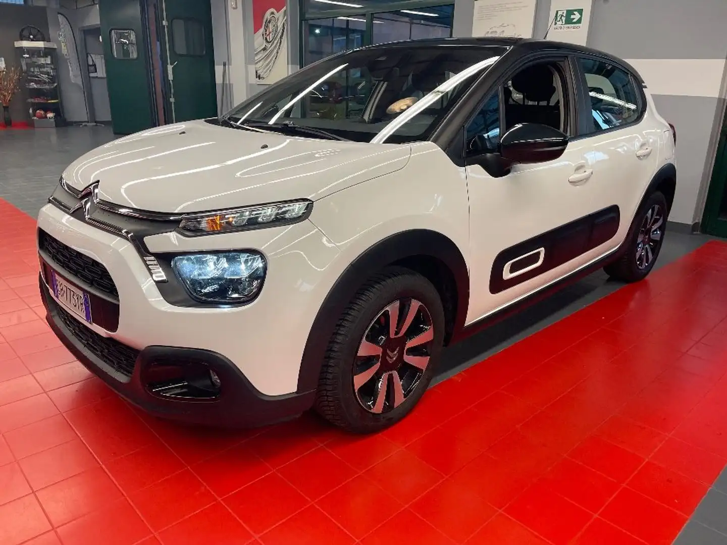 Citroen C3 PureTech 110 S&S EAT6 Shine Pack Blanc - 2
