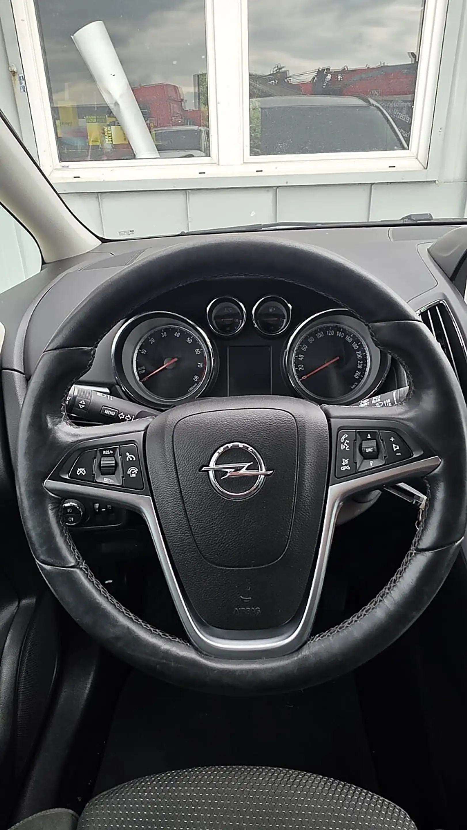 Opel Zafira Tourer 1.4 Turbo ecoFlex Österreich Edition — photo 10