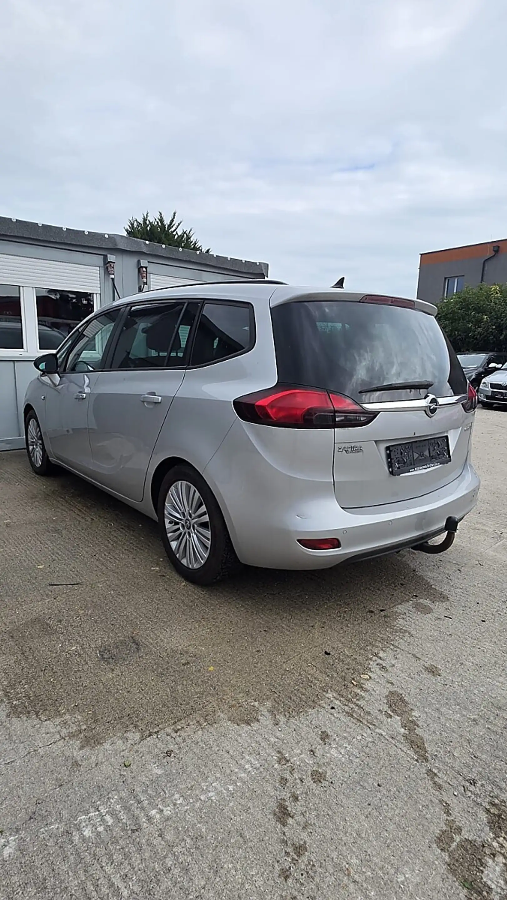 Opel Zafira Tourer 1.4 Turbo ecoFlex Österreich Edition — photo 4