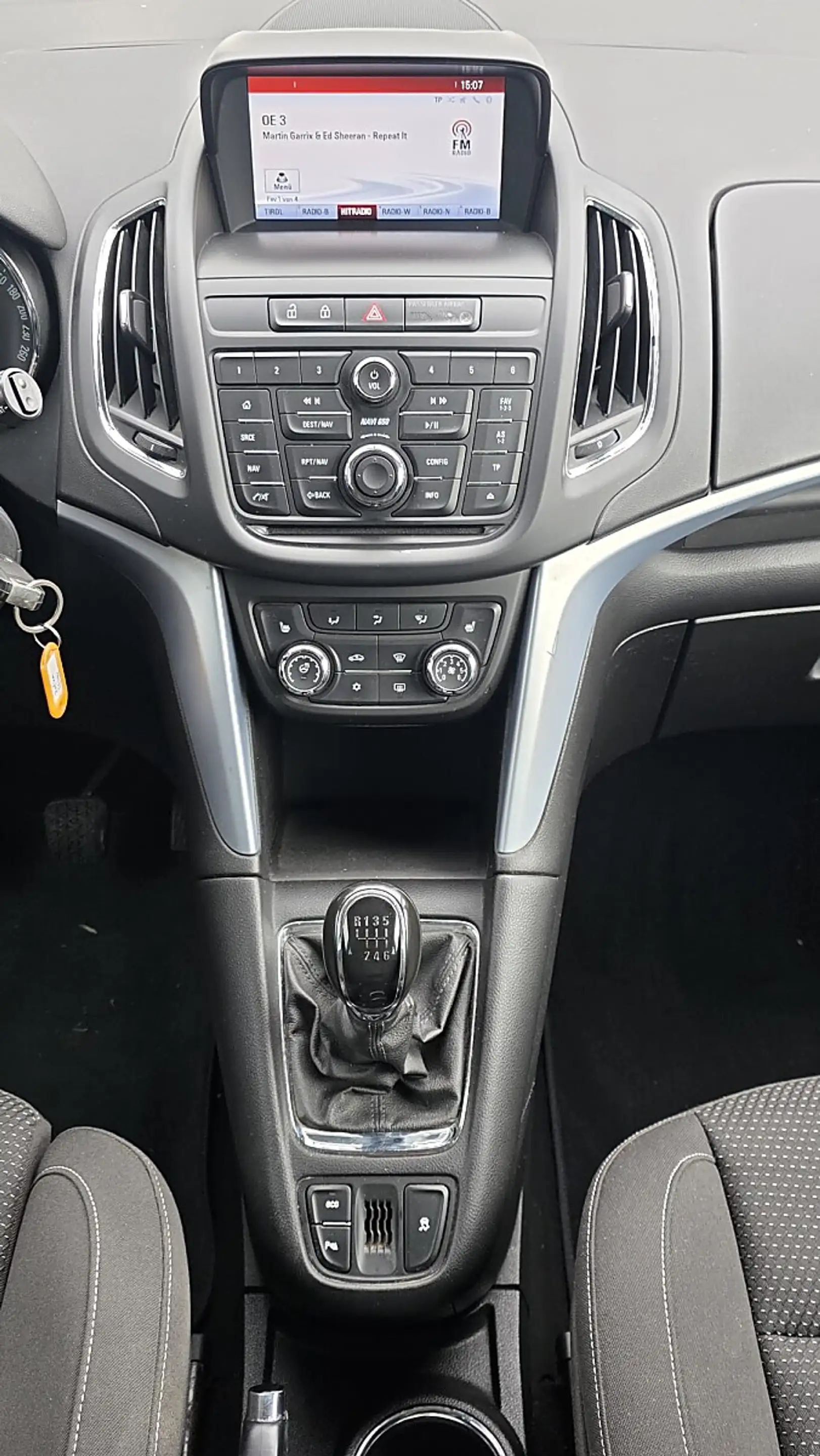 Opel Zafira Tourer 1.4 Turbo ecoFlex Österreich Edition — photo 9