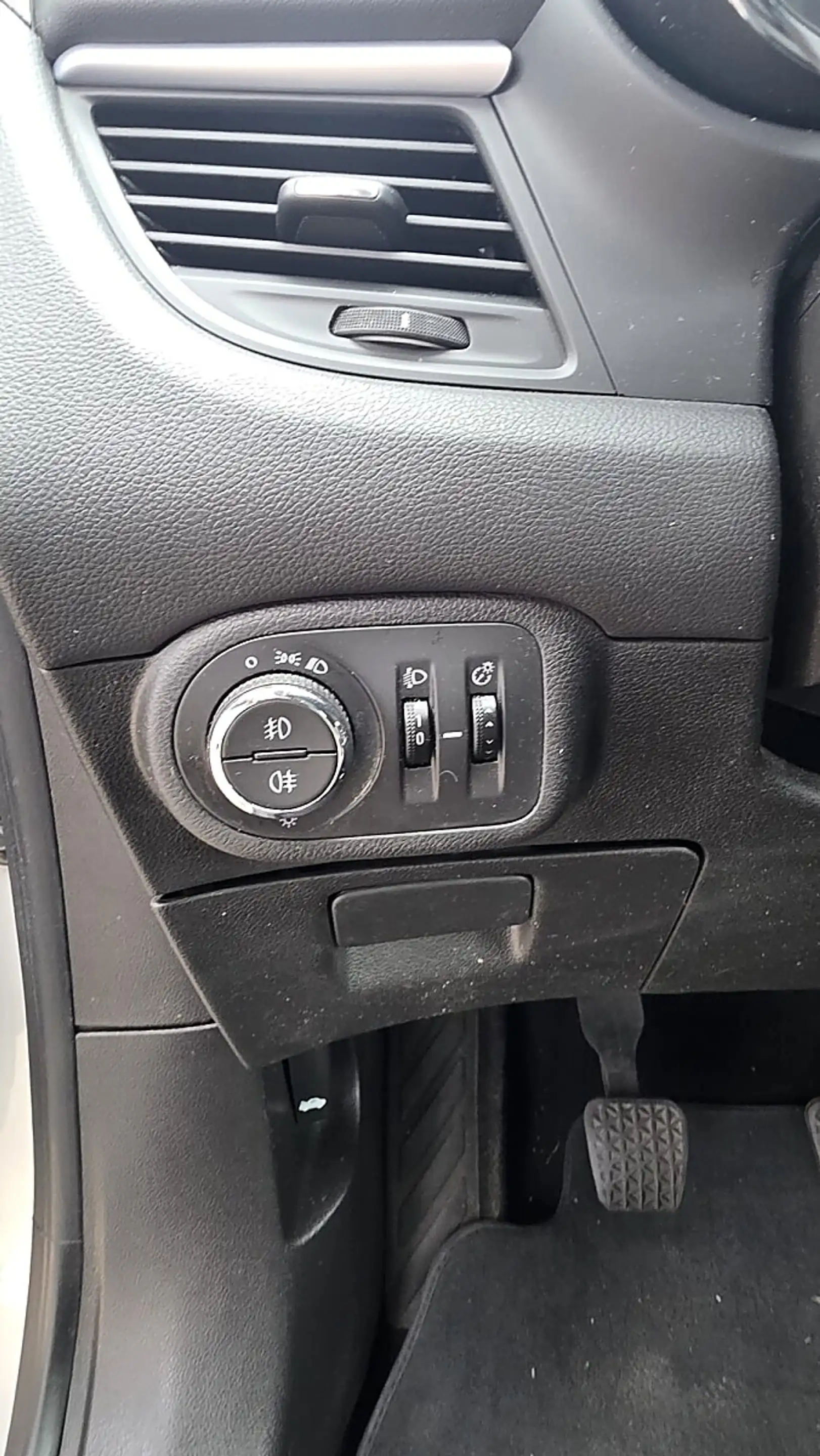 Opel Zafira Tourer 1.4 Turbo ecoFlex Österreich Edition — photo 11