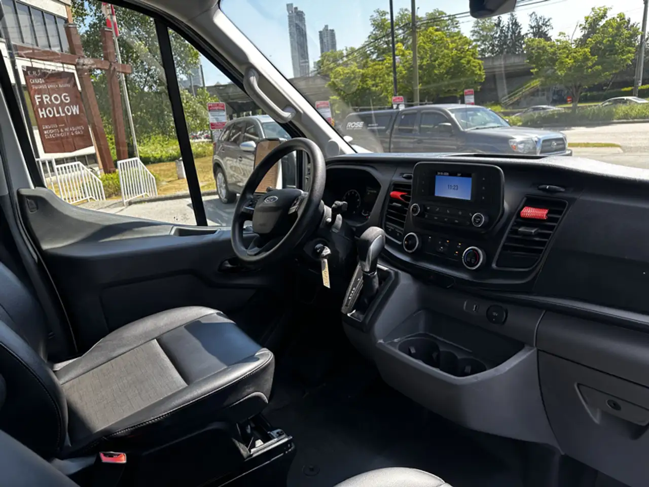 Ford Transit Cargo Van снимка Ford Transit Cargo Van