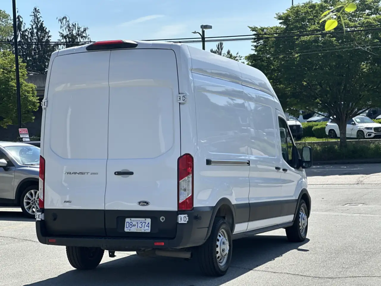 Ford Transit Cargo Van снимка Ford Transit Cargo Van