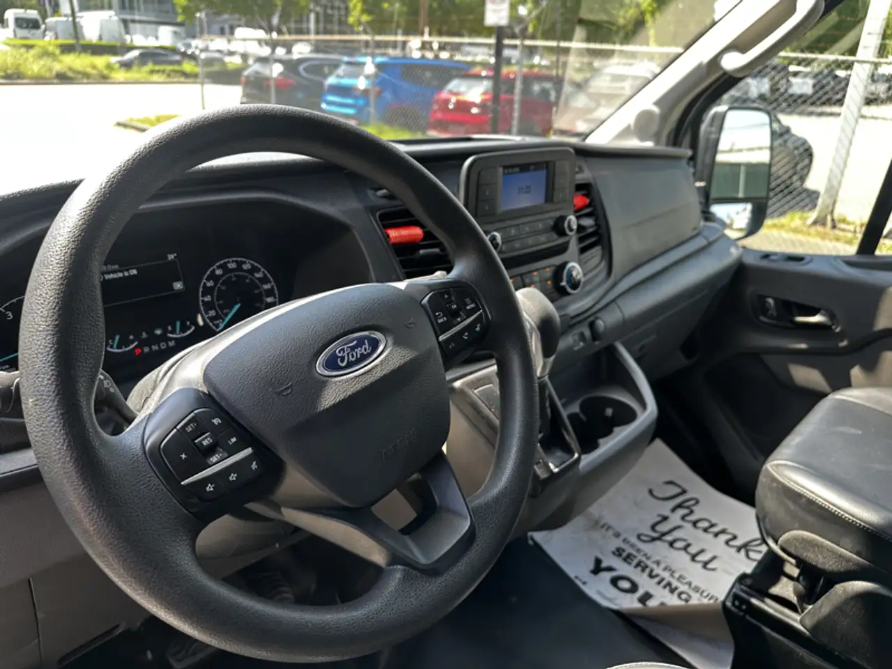 Ford Transit Cargo Van снимка Ford Transit Cargo Van