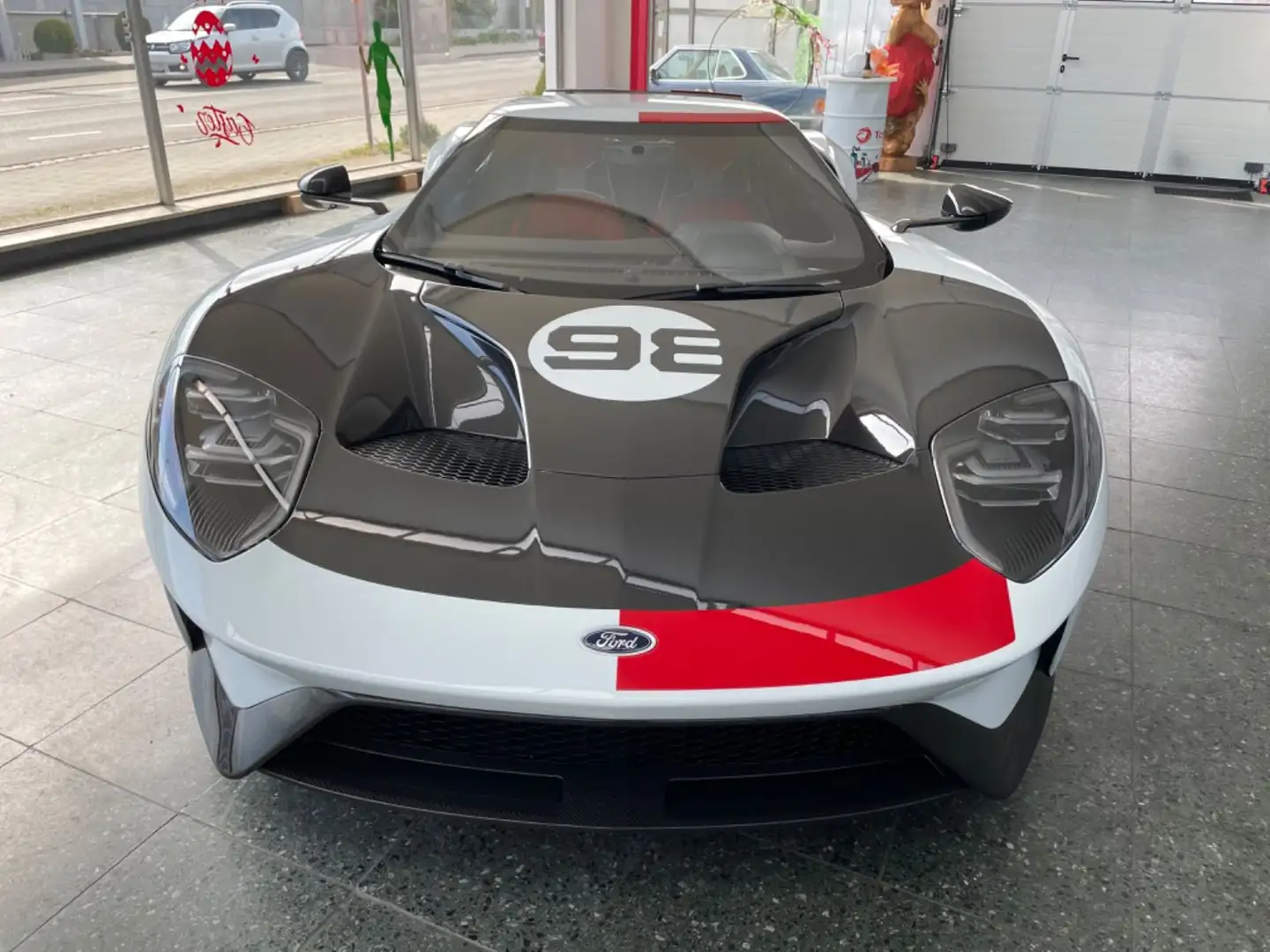 Ford GT Heritage Edition White - 2