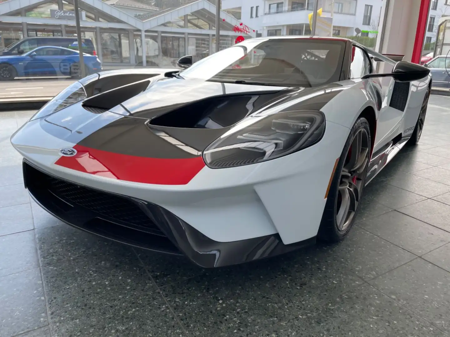 Ford GT Heritage Edition Blanc - 1