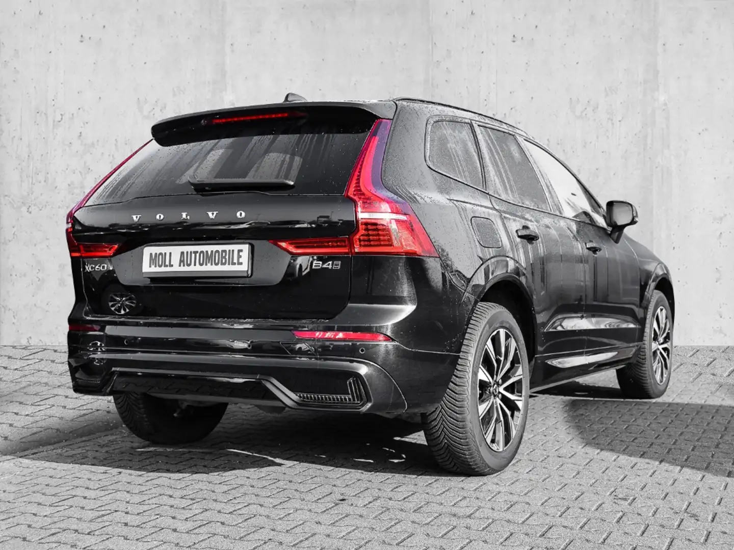 Volvo XC60 Plus Dark AWD B4 Diesel EU6d Allrad Leder digitale Schwarz - 2