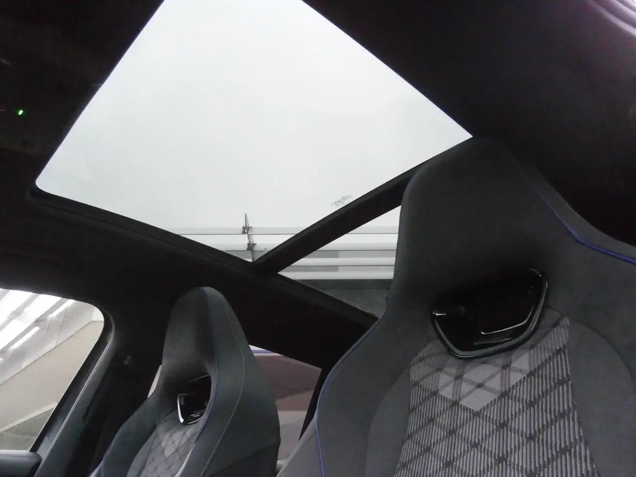 Volkswagen Tiguan R-Line 2.0 TDI, DSG, миниатюра 10