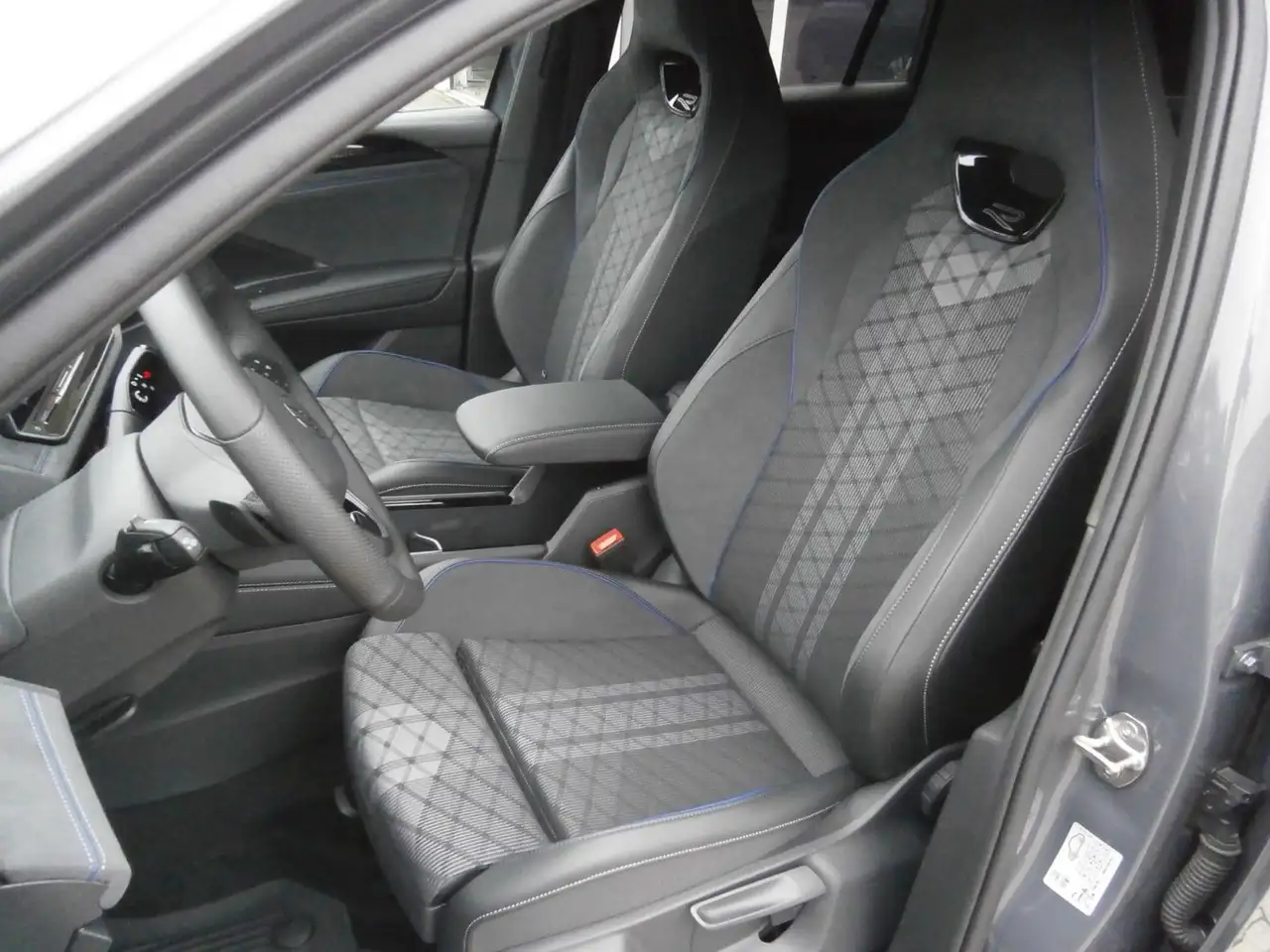 Volkswagen Tiguan R-Line 2.0 TDI, DSG, миниатюра 5