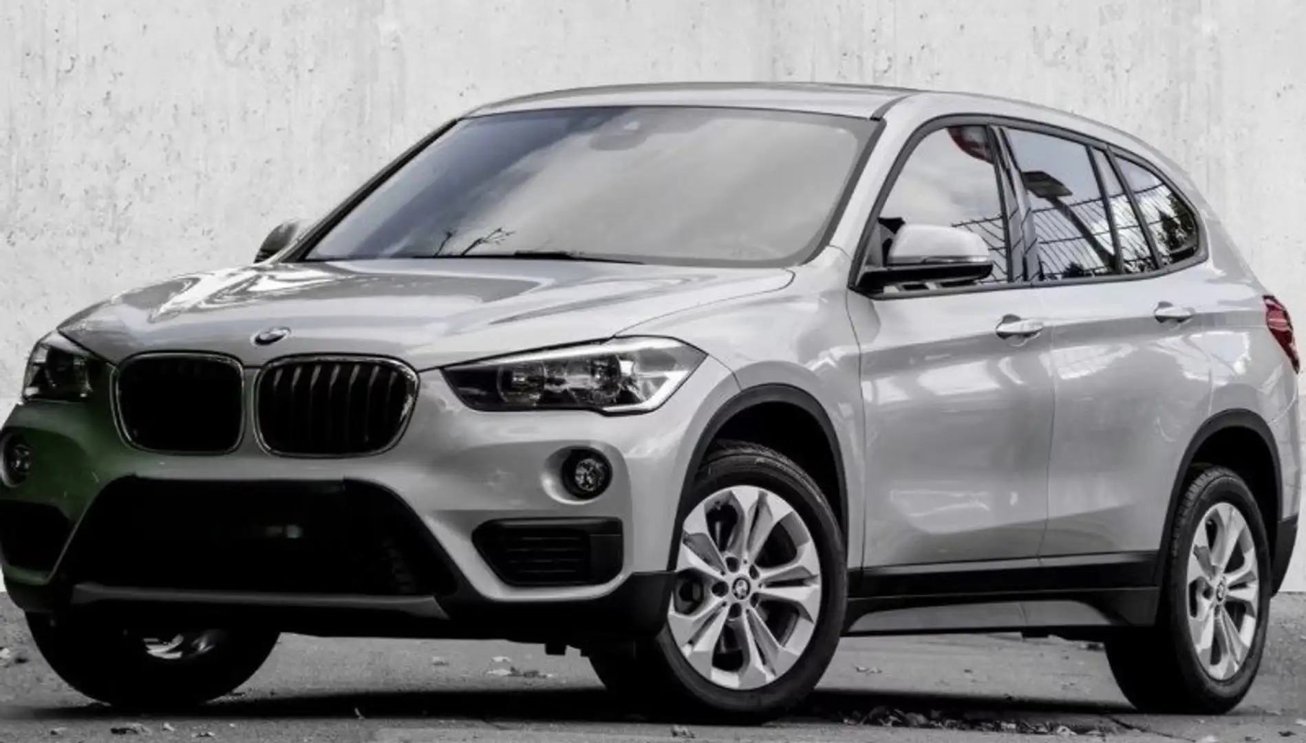 BMW X1 X1 sdrive18i Advantage 140cv Argento - 1