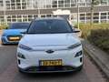 Hyundai KONA EV Premium 64 kWh Белый - thumbnail 1