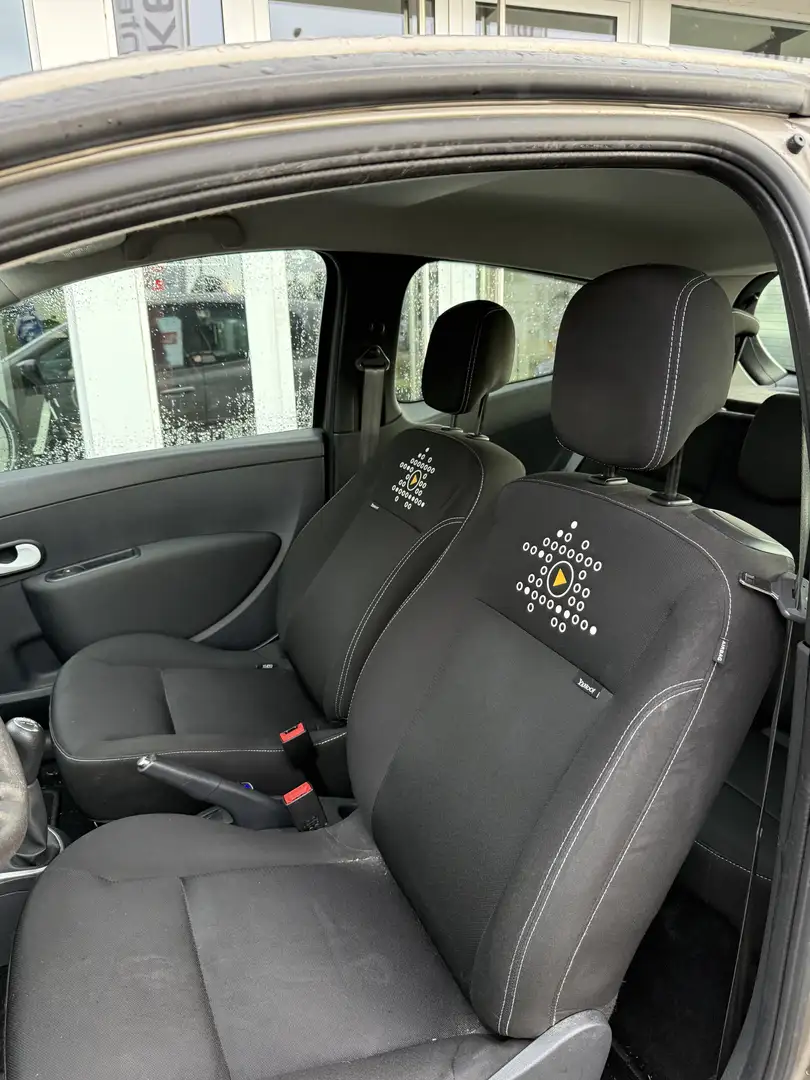 Renault Clio 1.2 77000km - 1