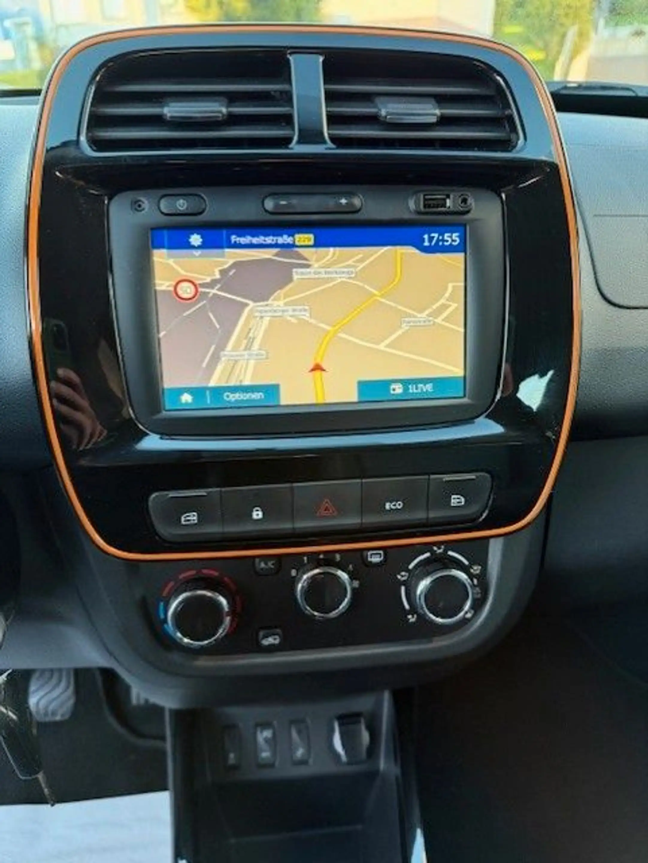 Dacia Spring ElectricComfortPlus*NAVI*LEDER*KAMERA*TEMP — photo 17