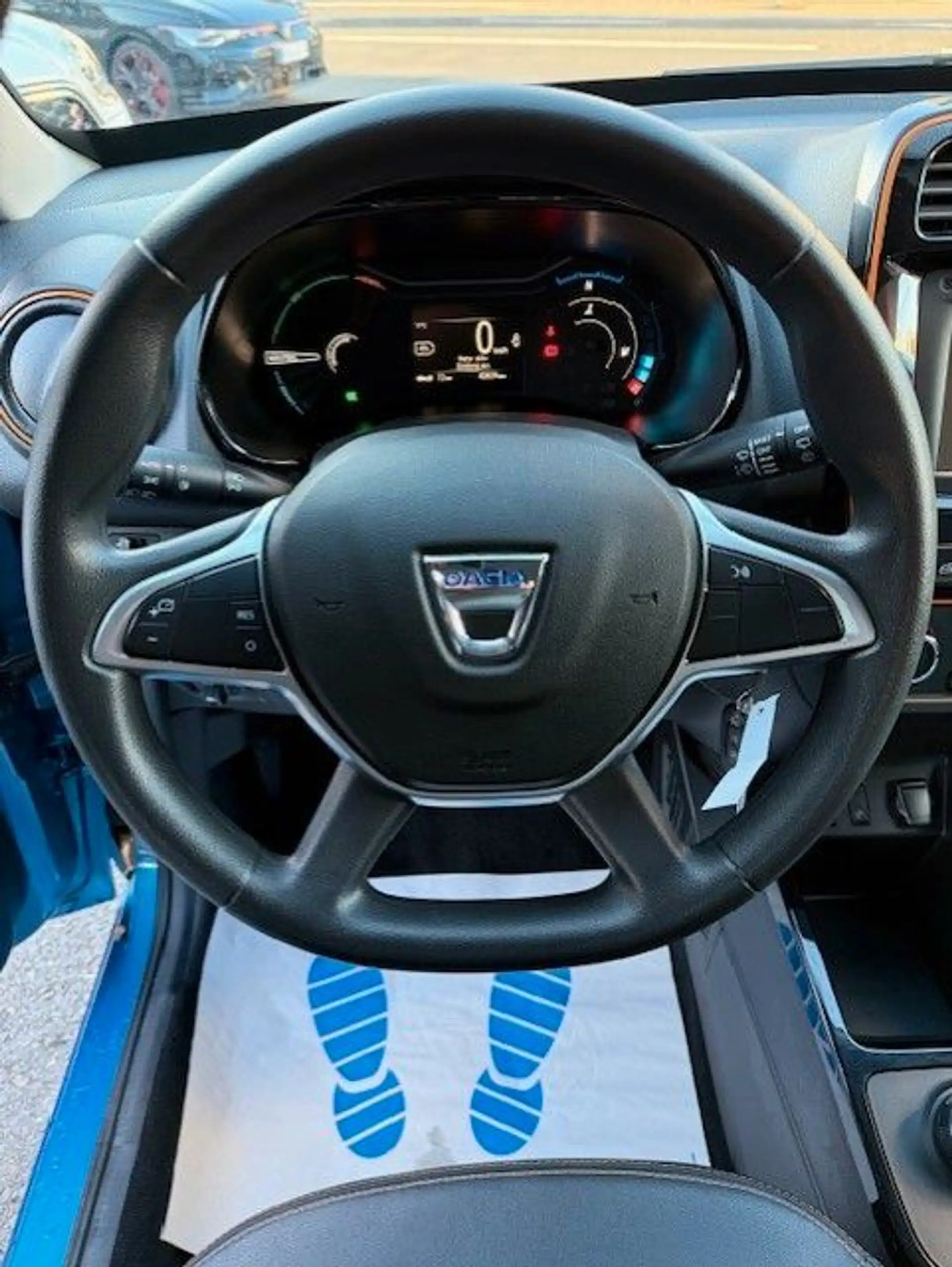Dacia Spring ElectricComfortPlus*NAVI*LEDER*KAMERA*TEMP — photo 12