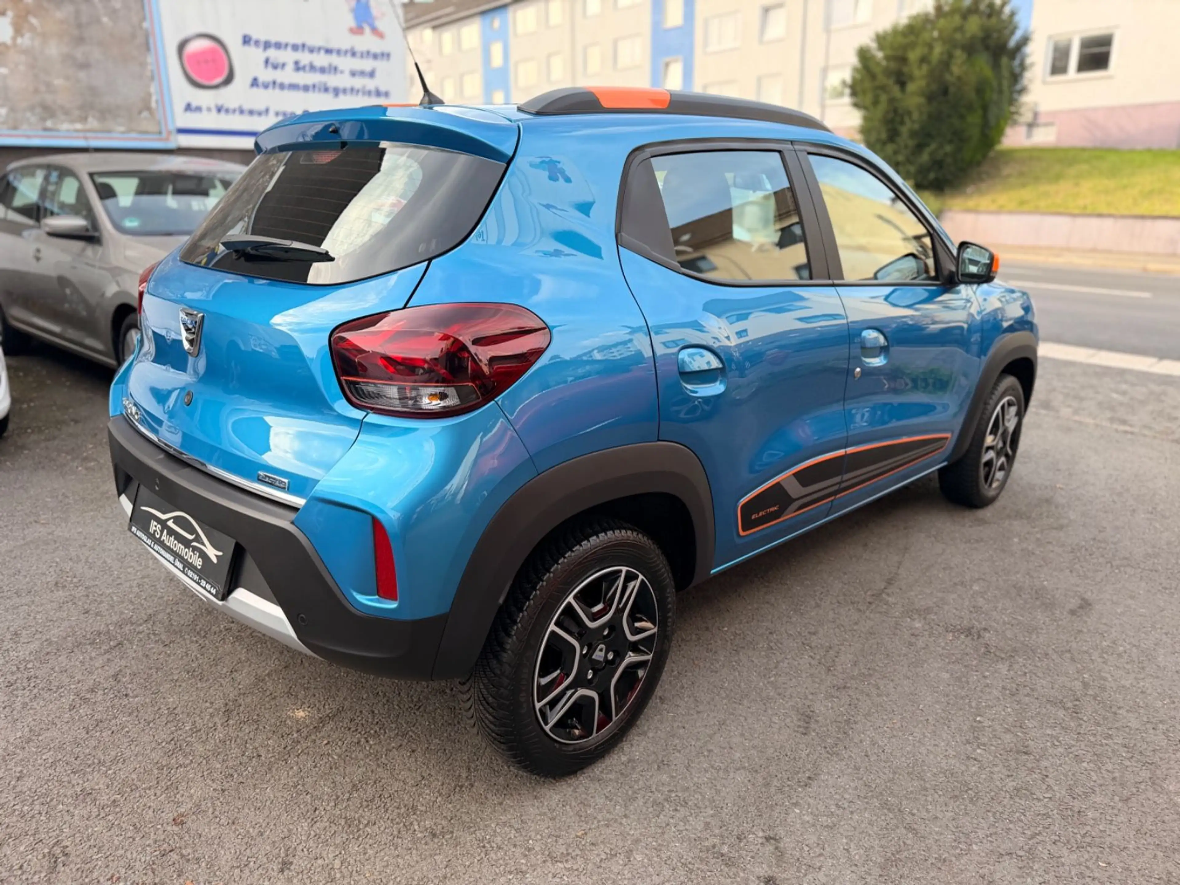 Dacia Spring ElectricComfortPlus*NAVI*LEDER*KAMERA*TEMP — photo 9