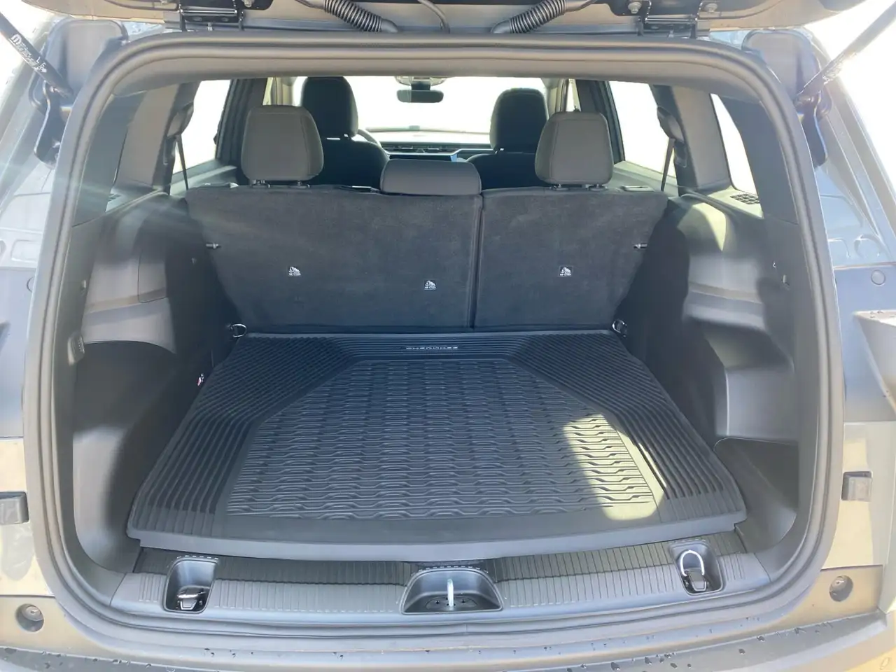 Jeep Cherokee снимка Jeep Cherokee