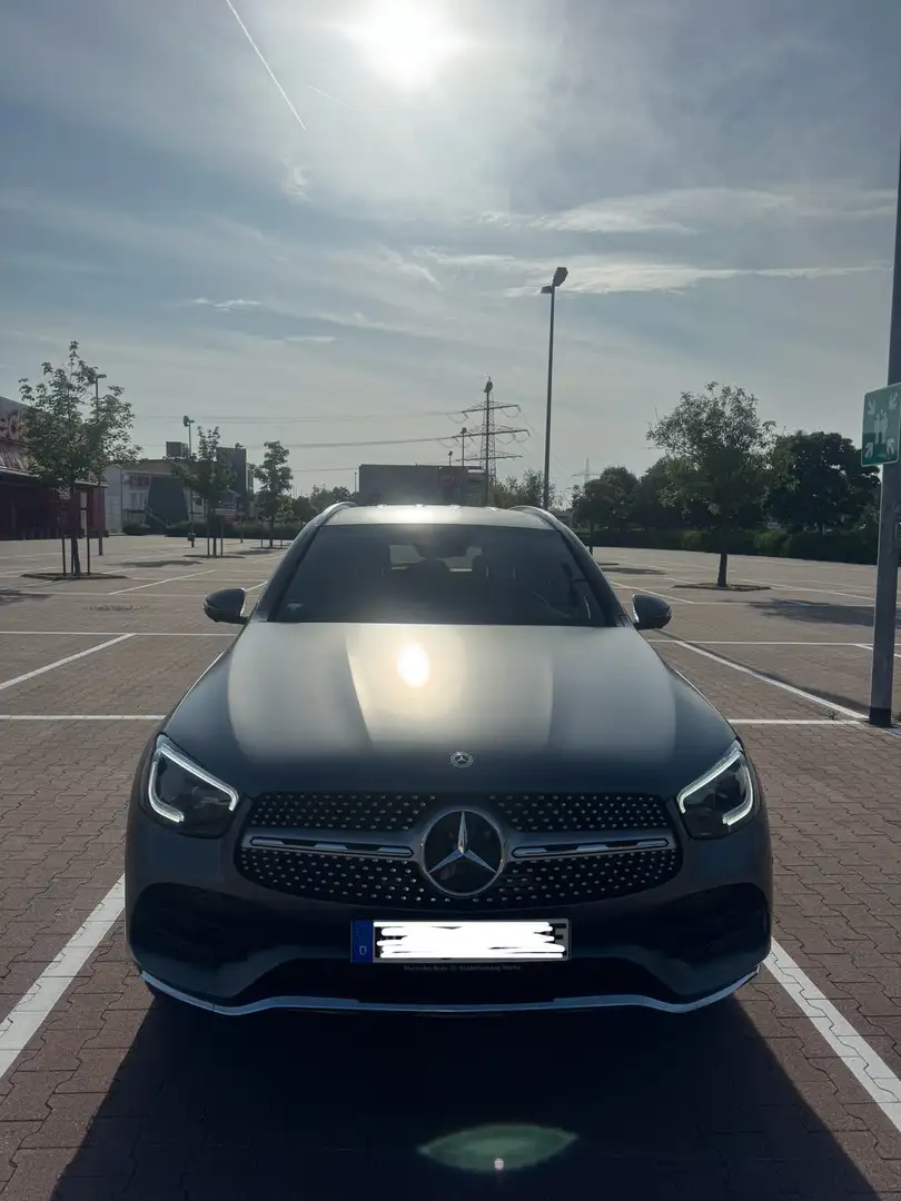 Mercedes-Benz GLC 300 e 4Matic 9G-TRONIC AMG Line - 1