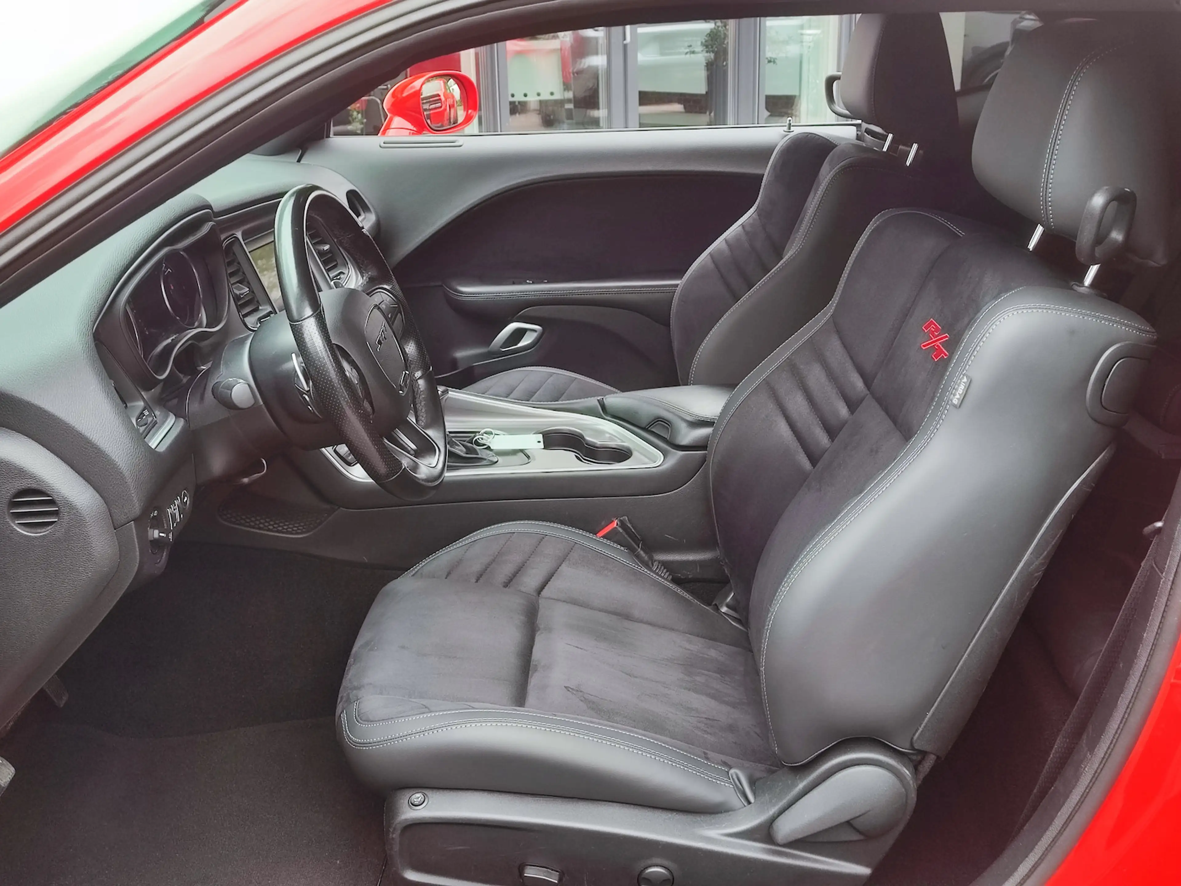 Dodge Challenger R/T 345 V8 HEMI|LED|LEDER|SHZ|KAMERA| — photo 10