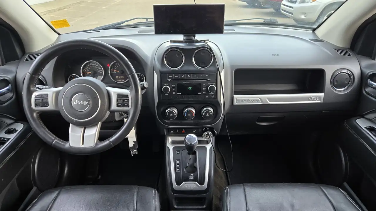 Jeep Compass снимка Jeep Compass