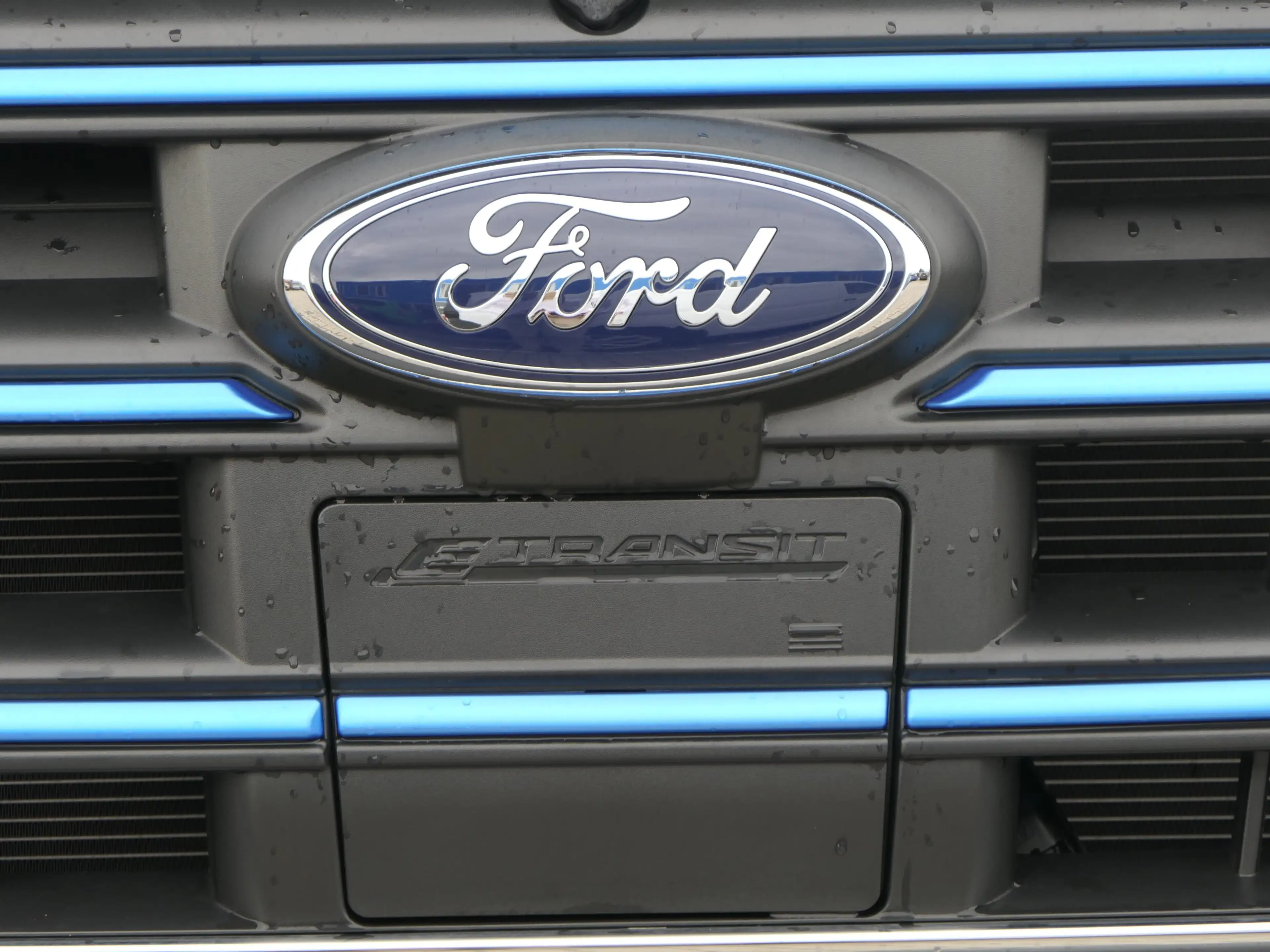 Ford E-Transit 350 L2H3 Trend 68 kWh | Laadruimte Pakket | Naviga — photo 12