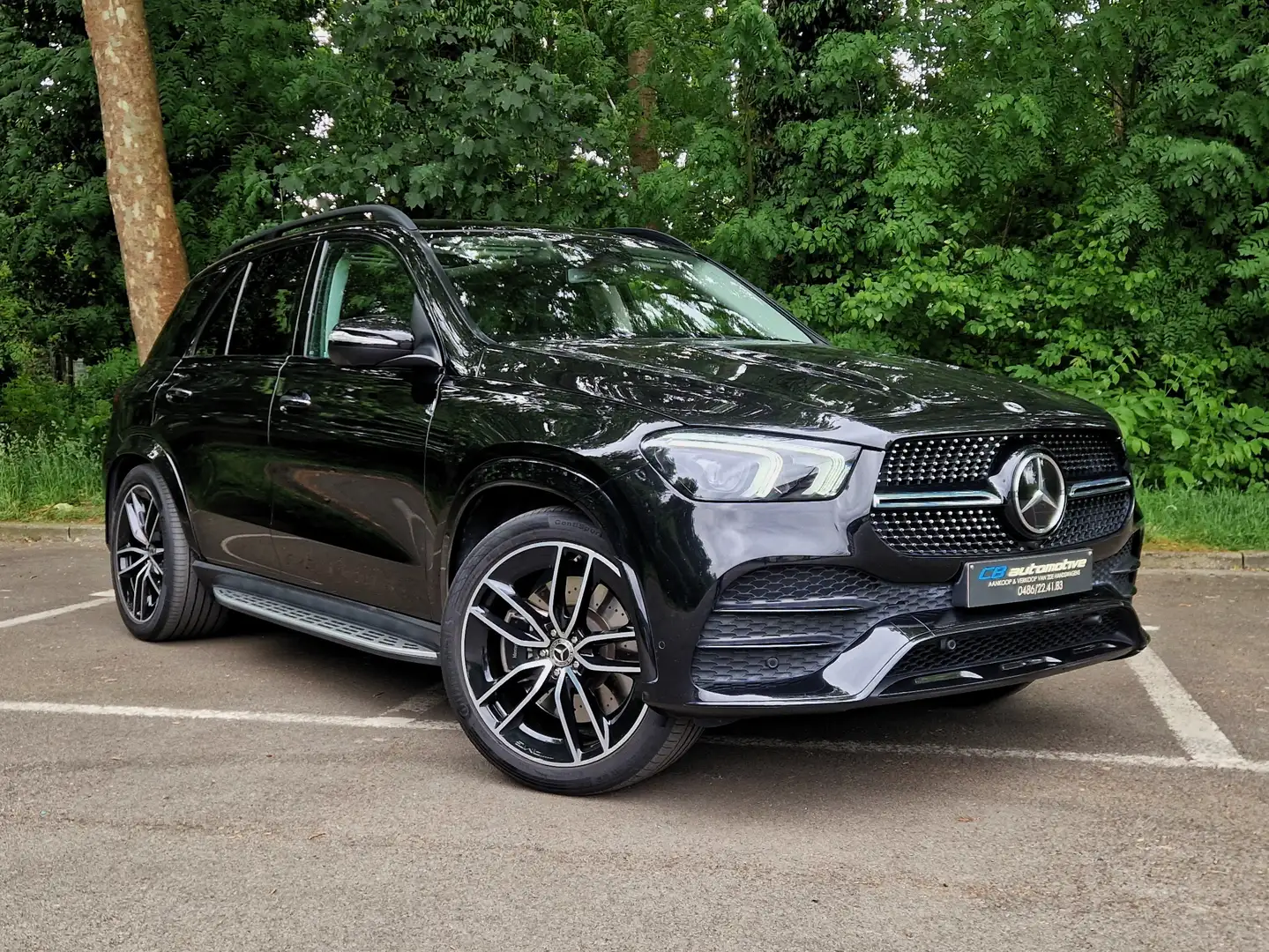 Mercedes-Benz GLE 350 PHEV e 4-Matic  AMG pack Černá - 2