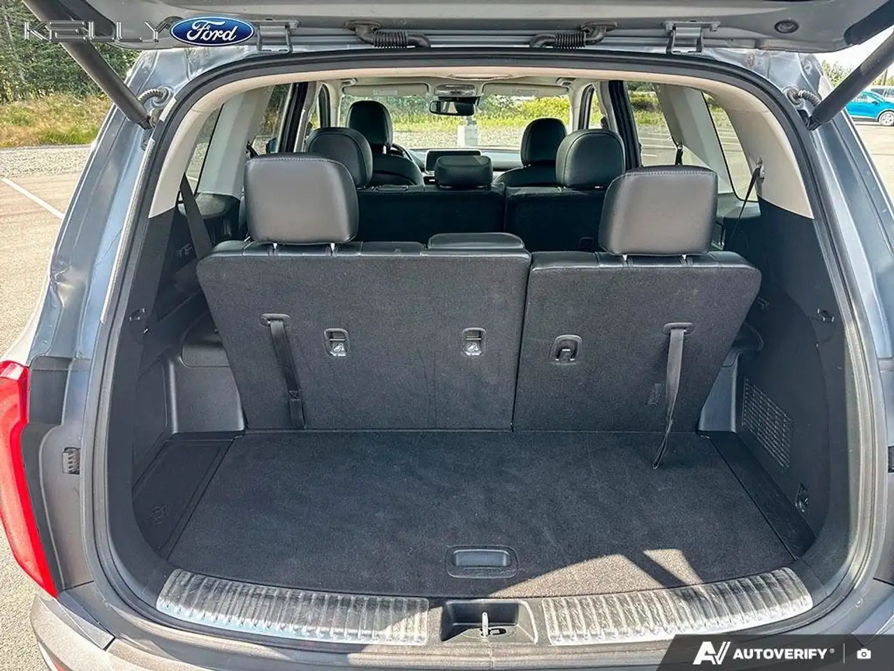 Kia Telluride снимка Kia Telluride
