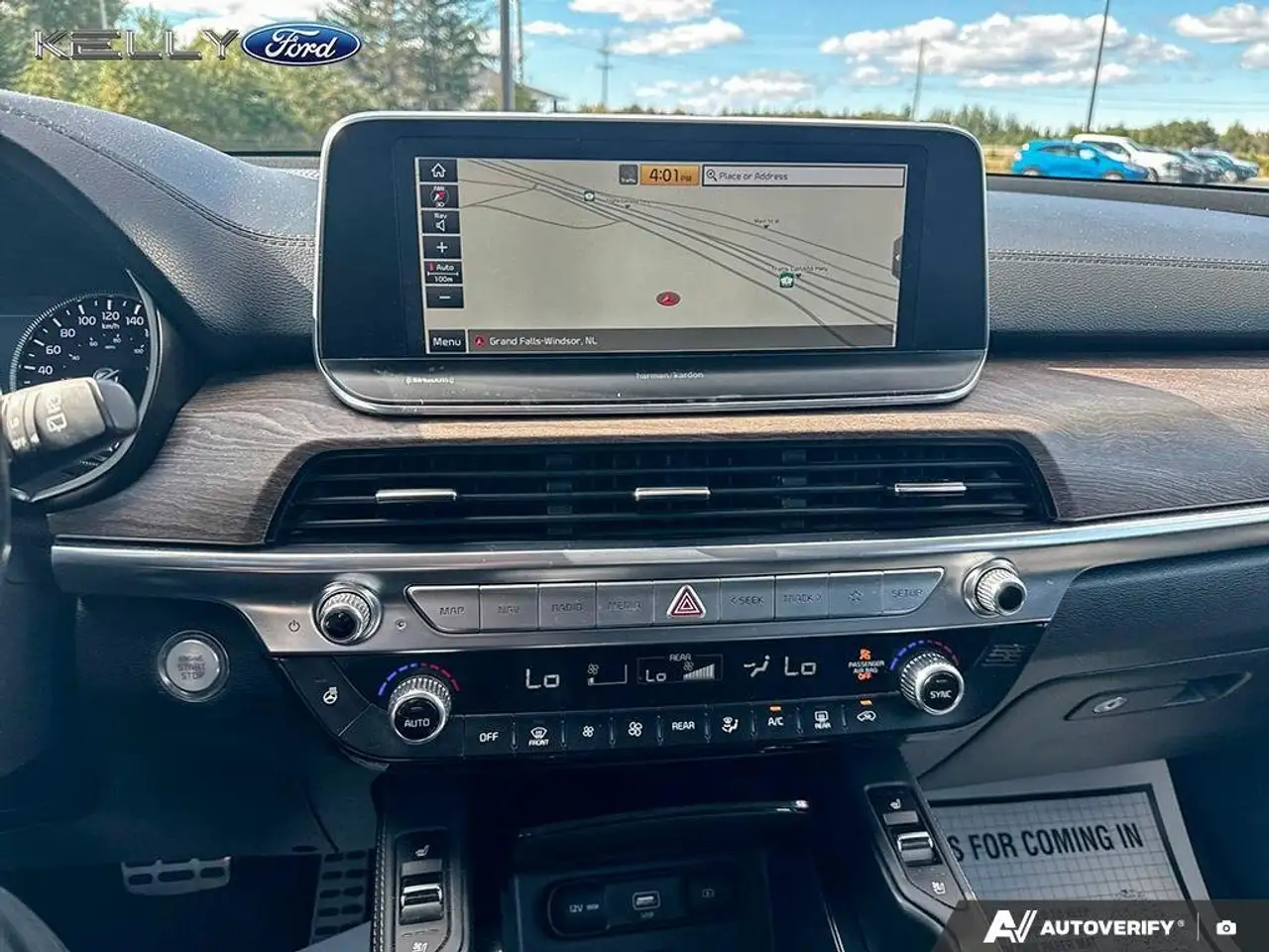 Kia Telluride снимка Kia Telluride