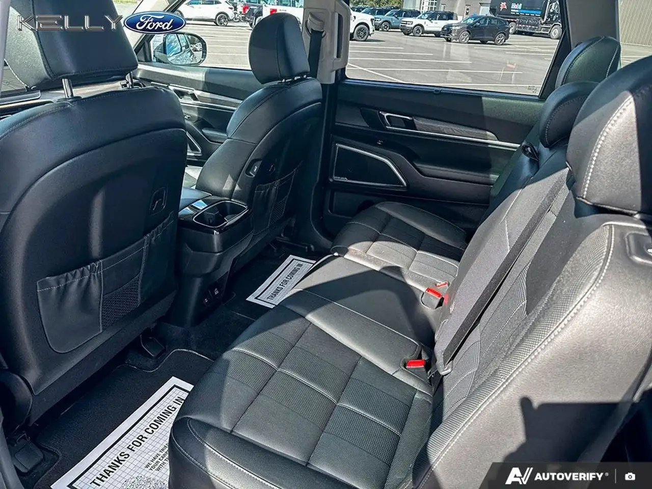Kia Telluride снимка Kia Telluride