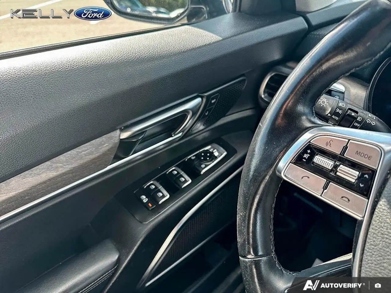 Kia Telluride снимка Kia Telluride