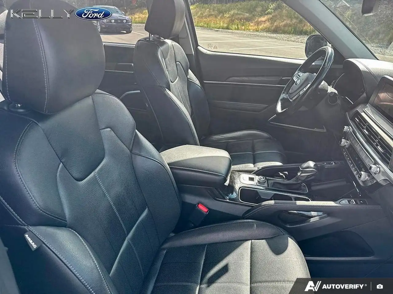 Kia Telluride снимка Kia Telluride