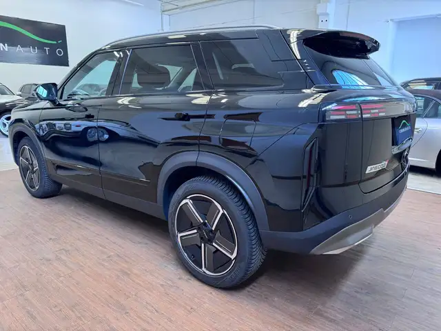 Jaecoo J7 view 3