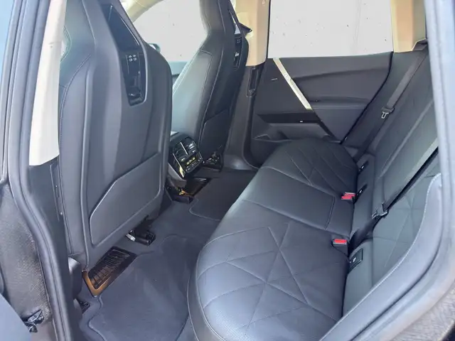 BMW Ix view 17