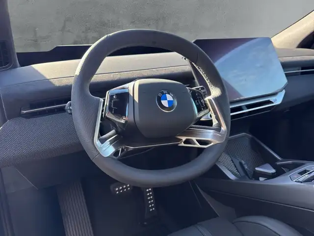 BMW Ix3 view 9