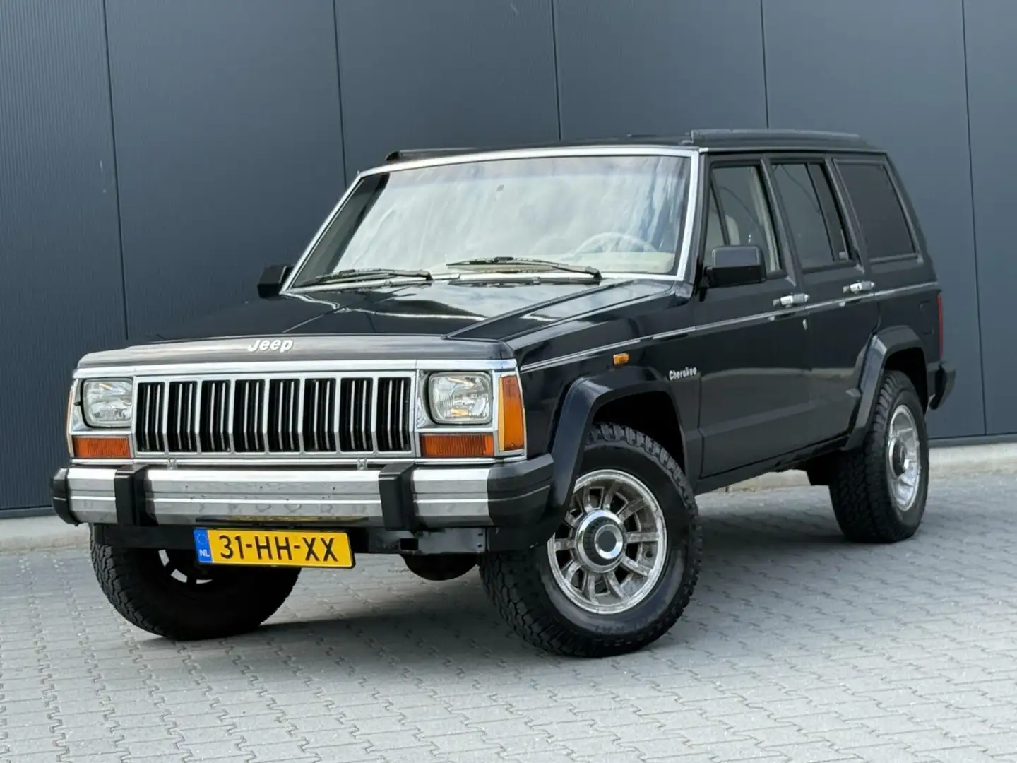 Jeep Cherokee 4.0I High Output Limited LPG/G3 - Nette Staat - Le Noir - 1
