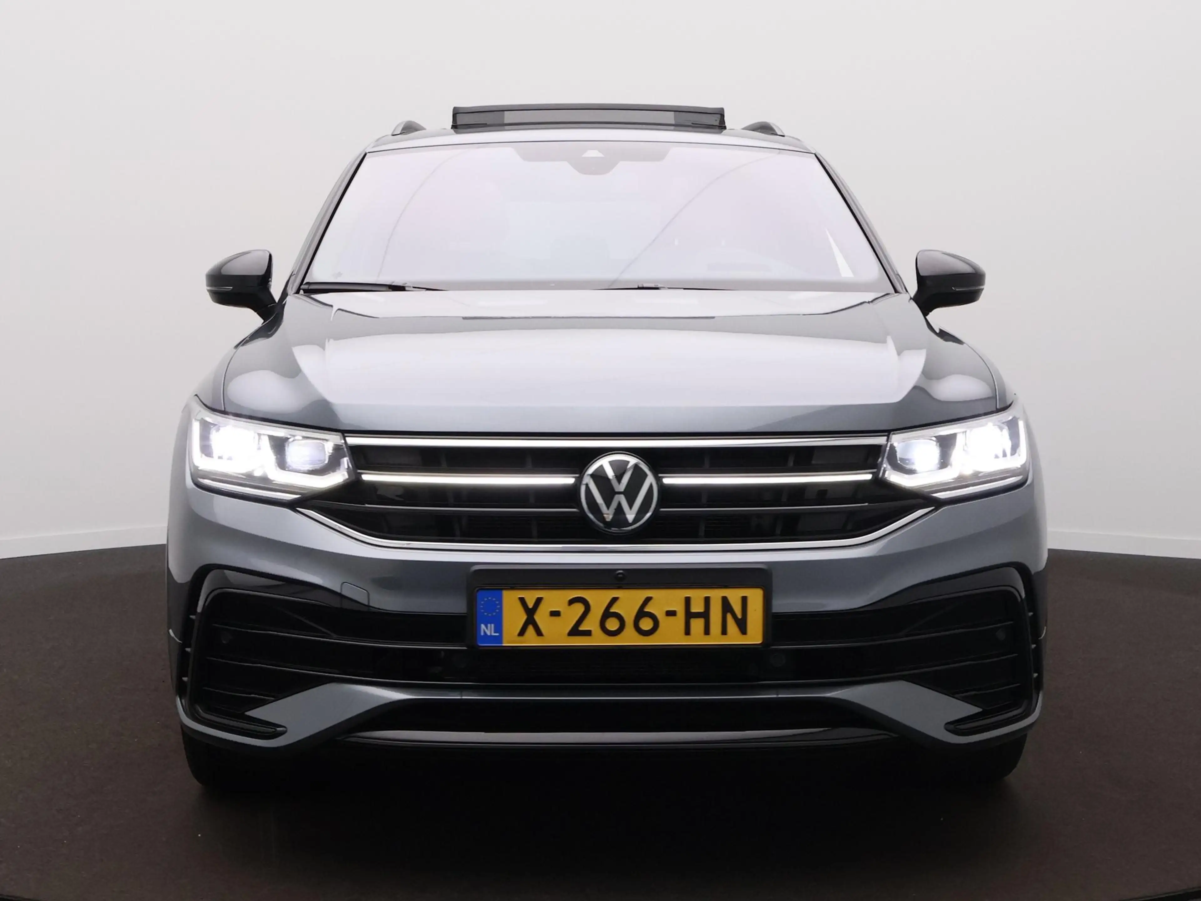 Volkswagen Tiguan Allspace 1.5 TSI R-Line Business 7p. / 360 Camera / Adap. C — photo 2