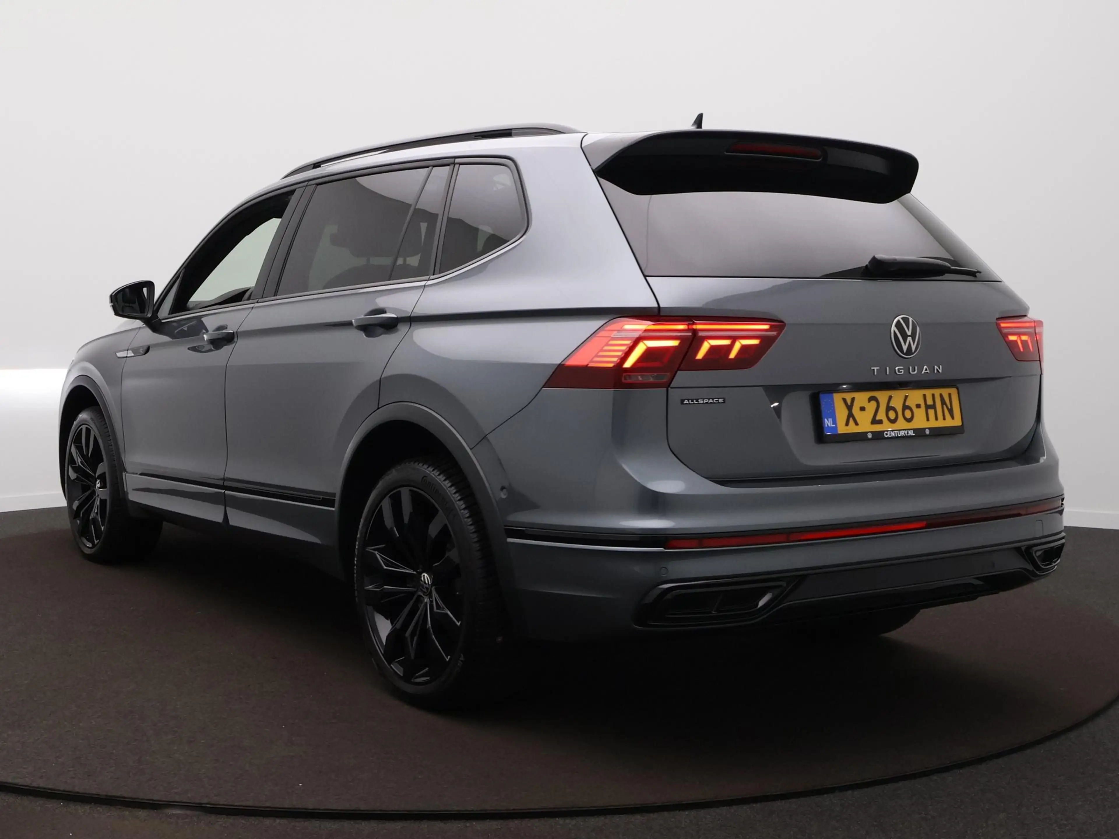 Volkswagen Tiguan Allspace 1.5 TSI R-Line Business 7p. / 360 Camera / Adap. C — photo 7
