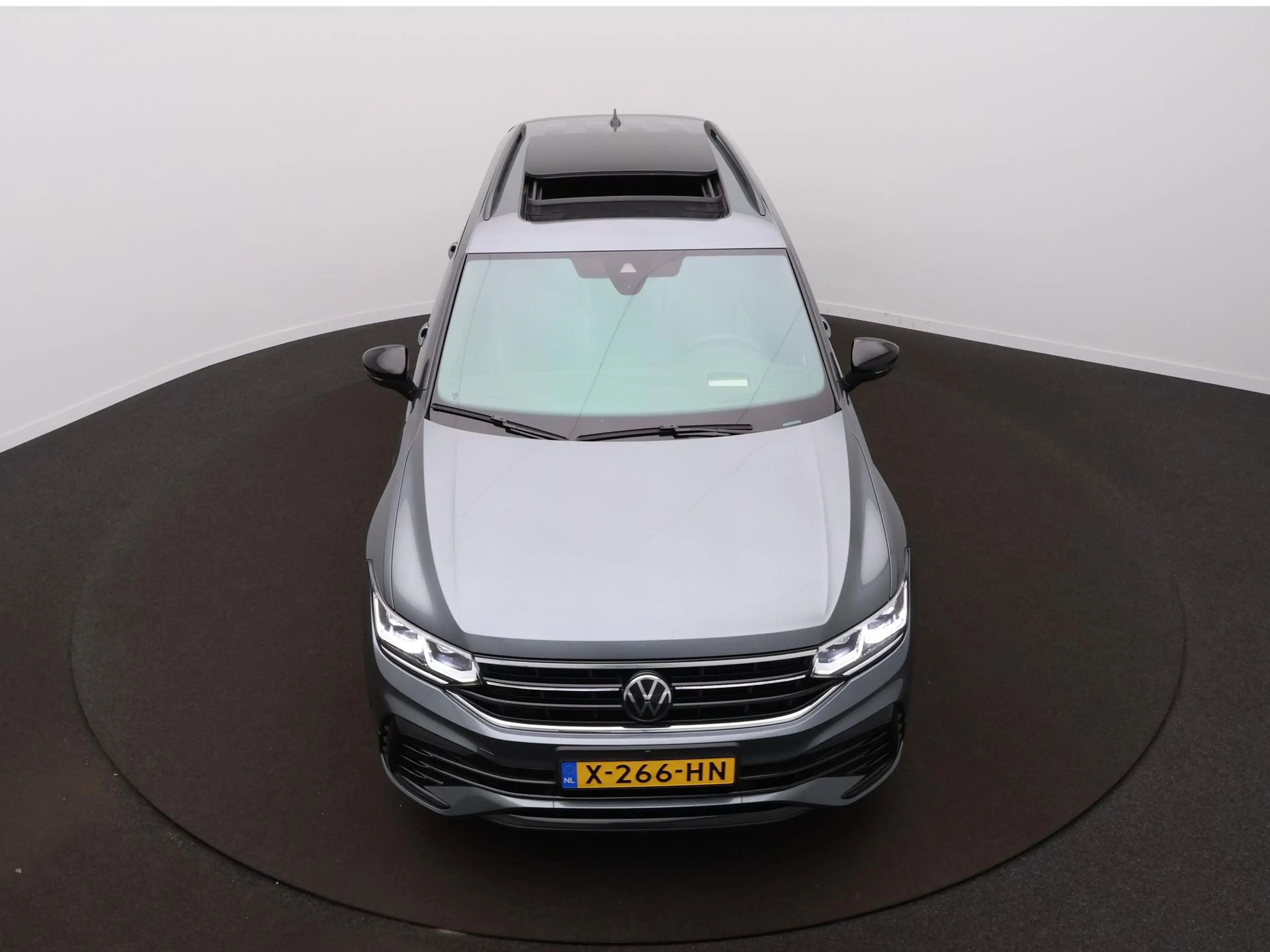 Volkswagen Tiguan Allspace 1.5 TSI R-Line Business 7p. / 360 Camera / Adap. C — photo 11