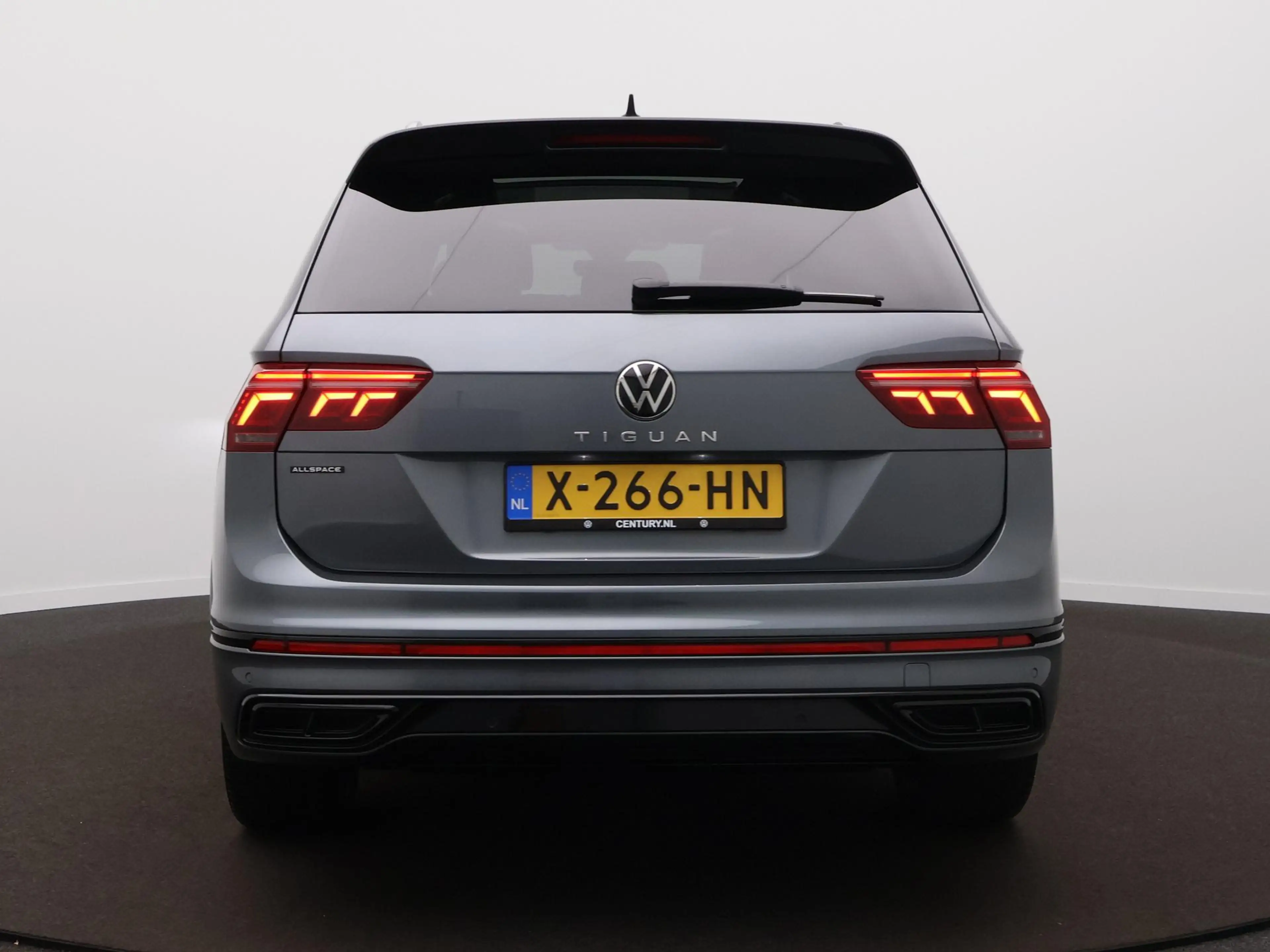 Volkswagen Tiguan Allspace 1.5 TSI R-Line Business 7p. / 360 Camera / Adap. C — photo 6