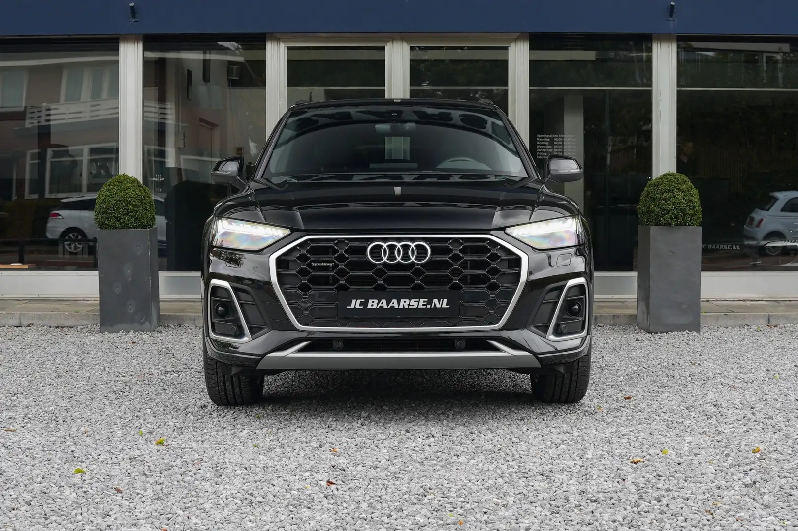 Audi Q5 55 TFSI E S EDITION Zwart - 2