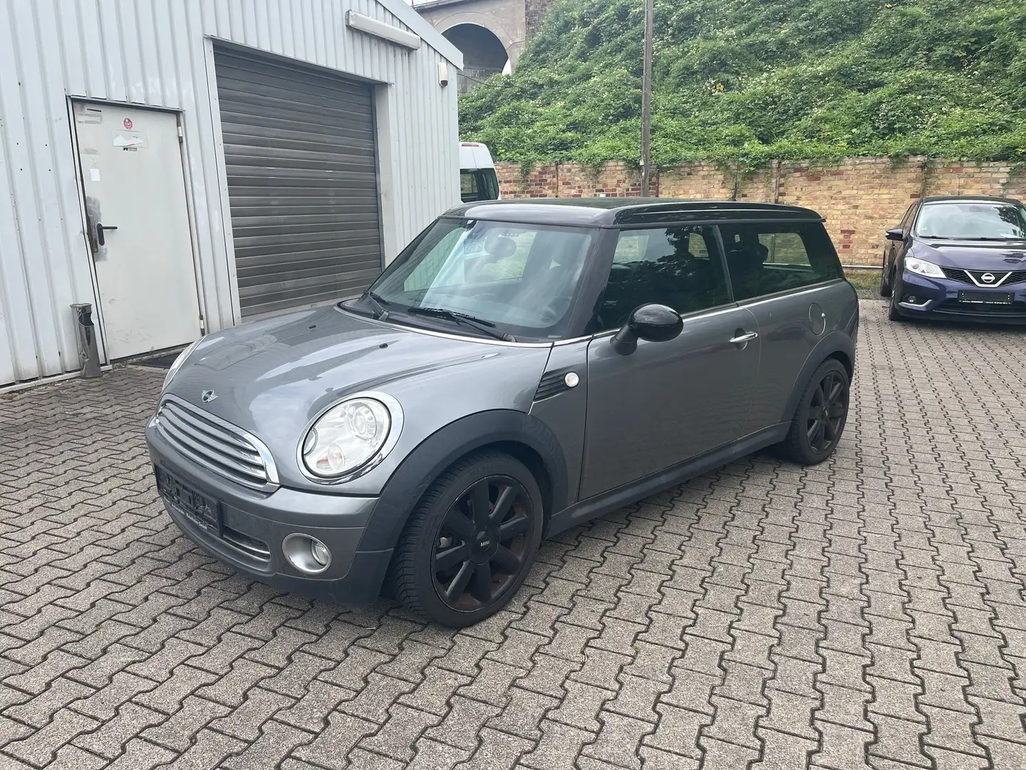 MINI Cooper Clubman Gris - 1
